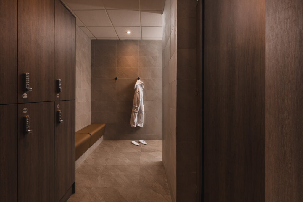 Spa_ChangingRoom_1